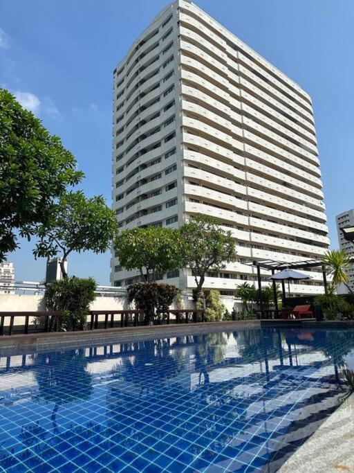 Delightful Condo In Central Location At Sukhumvit 49 Bangkok Zewnętrze zdjęcie