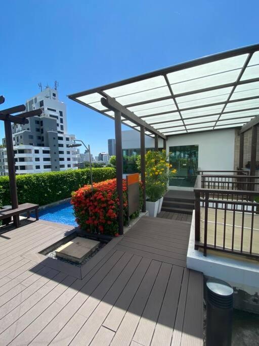 Delightful Condo In Central Location At Sukhumvit 49 Bangkok Zewnętrze zdjęcie